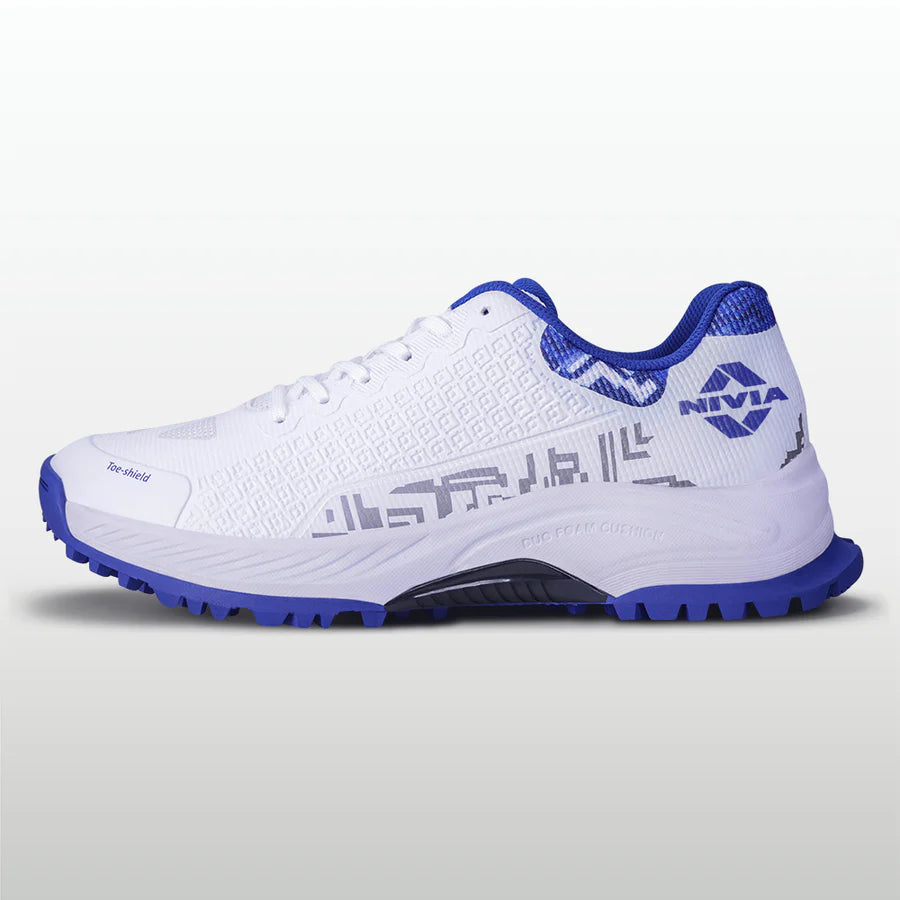 crik-1000-cricket-shoes
